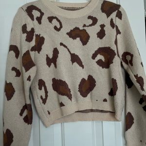 Leopard cropped sweater